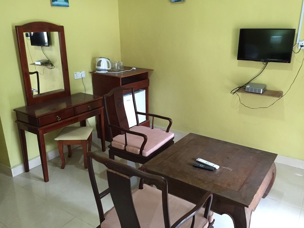 Bohok Guesthouse Pantai Cenang (Langkawi) Dış mekan fotoğraf