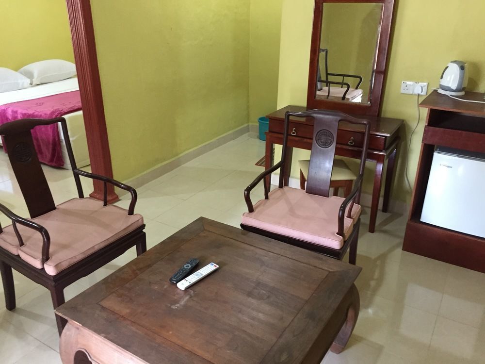 Bohok Guesthouse Pantai Cenang (Langkawi) Dış mekan fotoğraf