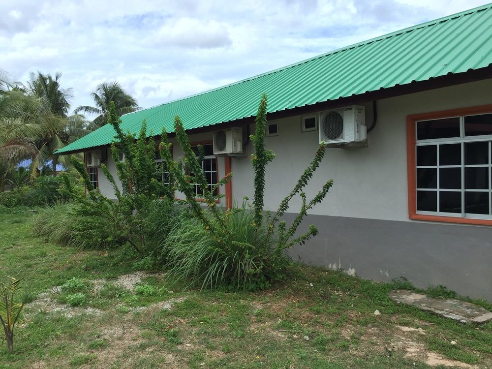 Bohok Guesthouse Pantai Cenang (Langkawi) Dış mekan fotoğraf